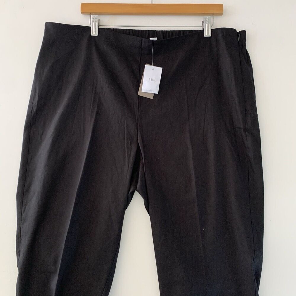 Women's Linen Straight Leg Ankle Pants in Black - Picture 2 of 9